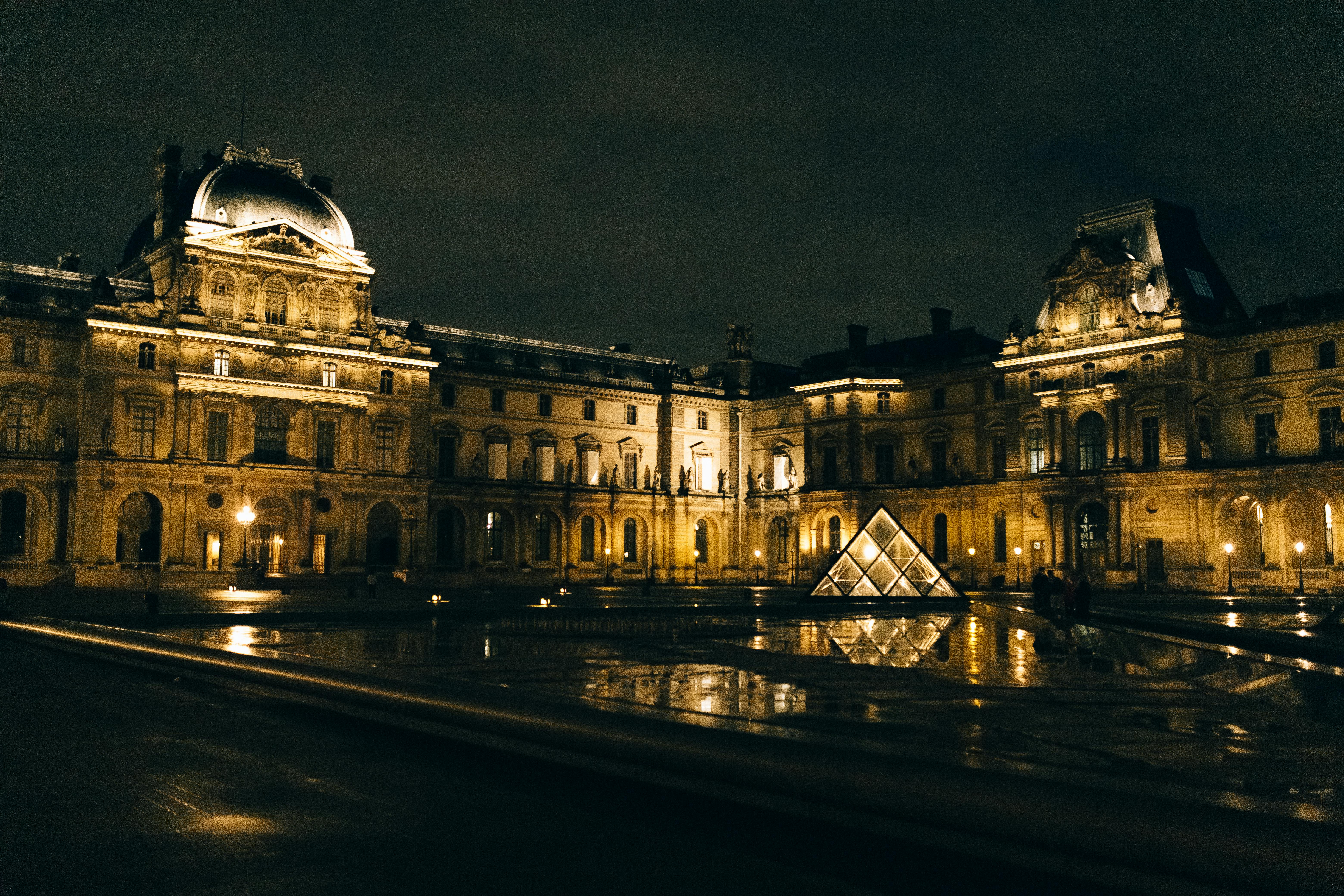 Paris city at night