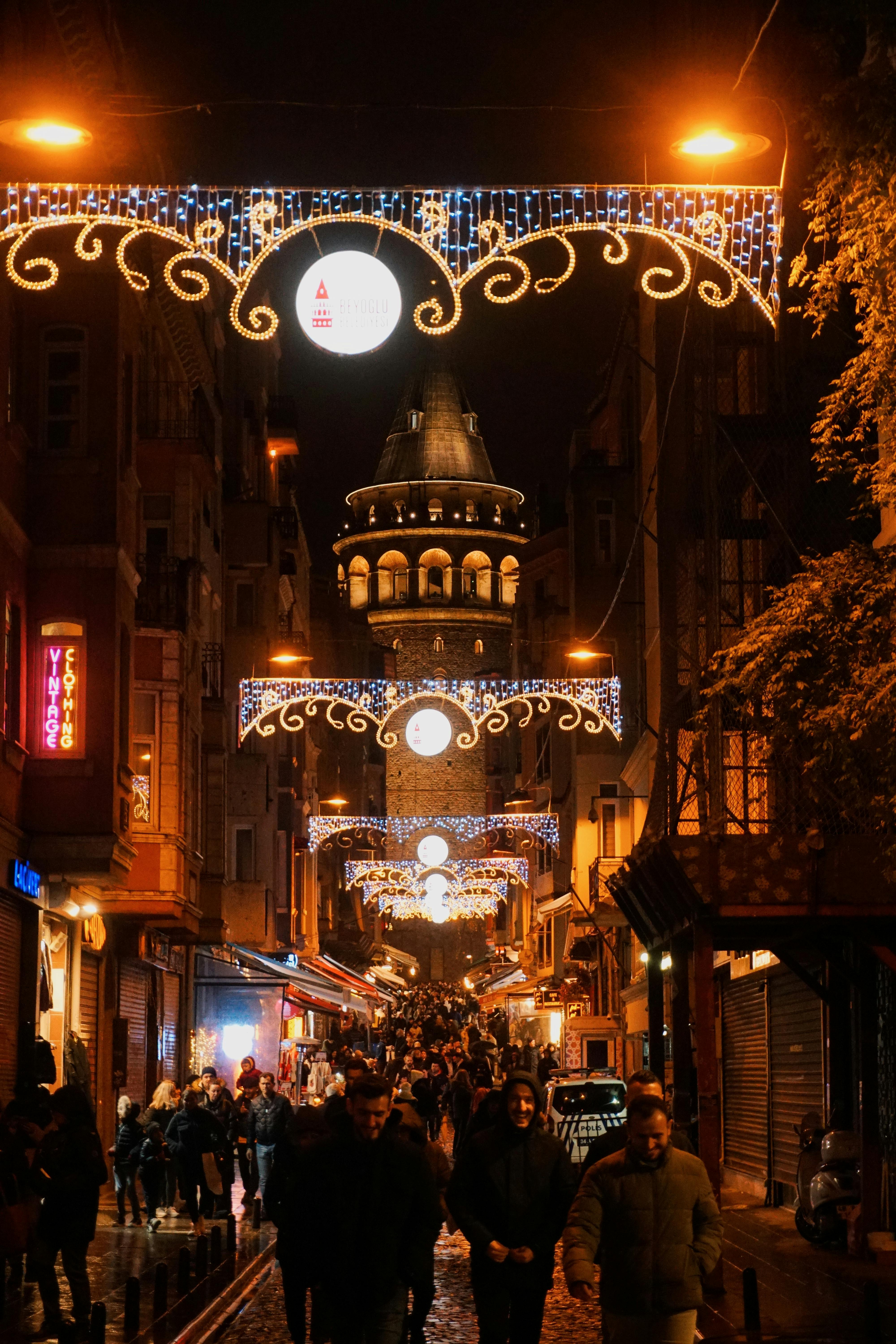 Tehran street at night