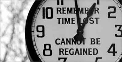 Clock that represents the time we wasted because we don't have self discipline