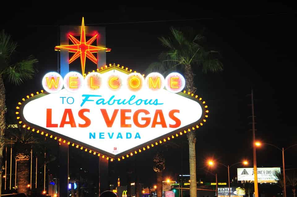 Las Vegas Sign at night